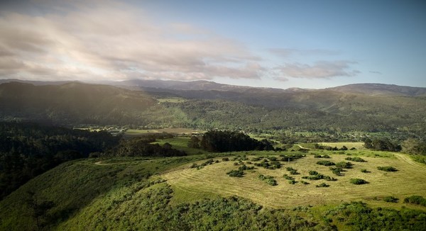 ONE Carmel is an 891-acre (about 3.6 sqkm) premium real estate development project in the San Francisco Bay Area on the West Coast of the United States.