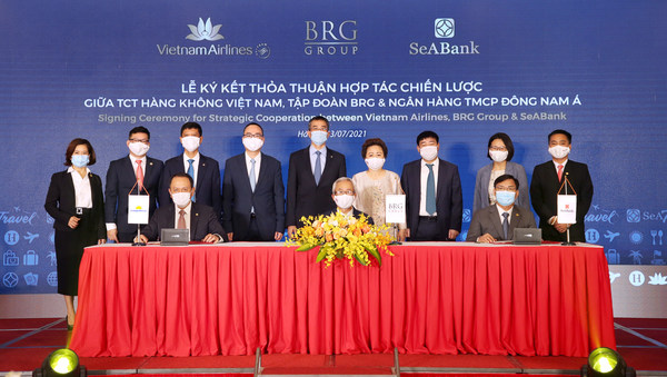 Vietnam Airlines, BRG Group and SeABank sign a strategic cooperation agreement