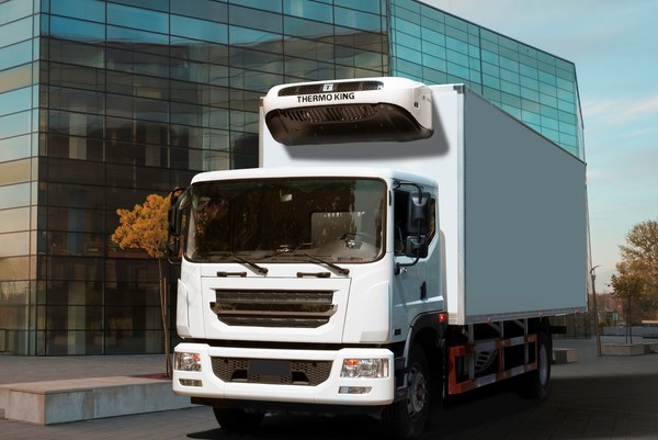 A cold chain transport truck equipped with the T-80E series unit