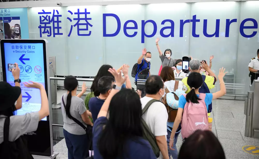 Hong Kong peak exodus